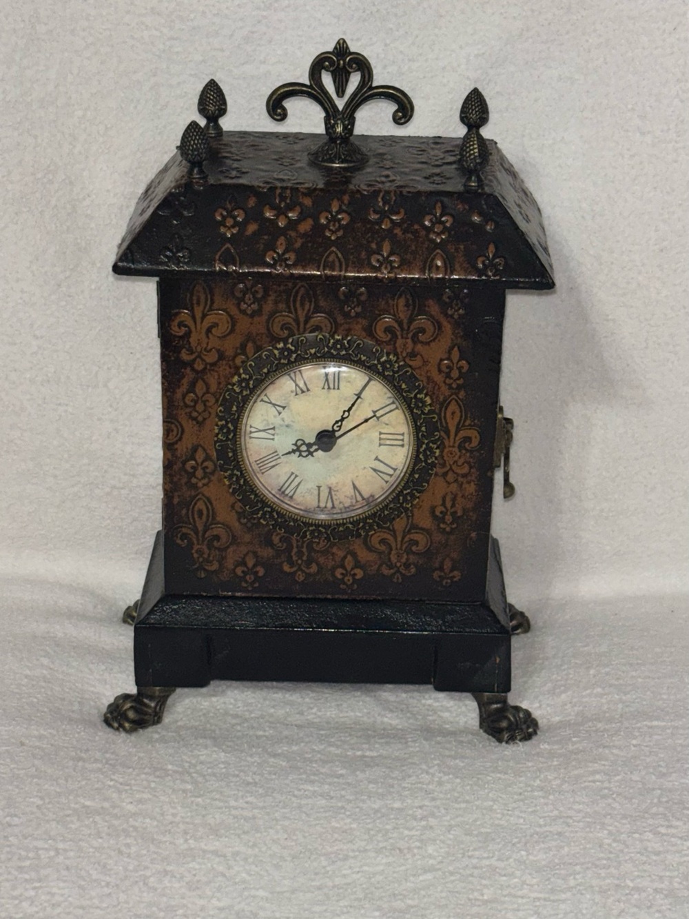Vintage-Style Black and Bronze Fleur-de-Lis Mantel Clock